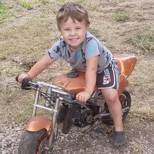 Meet your Posher, Joyce